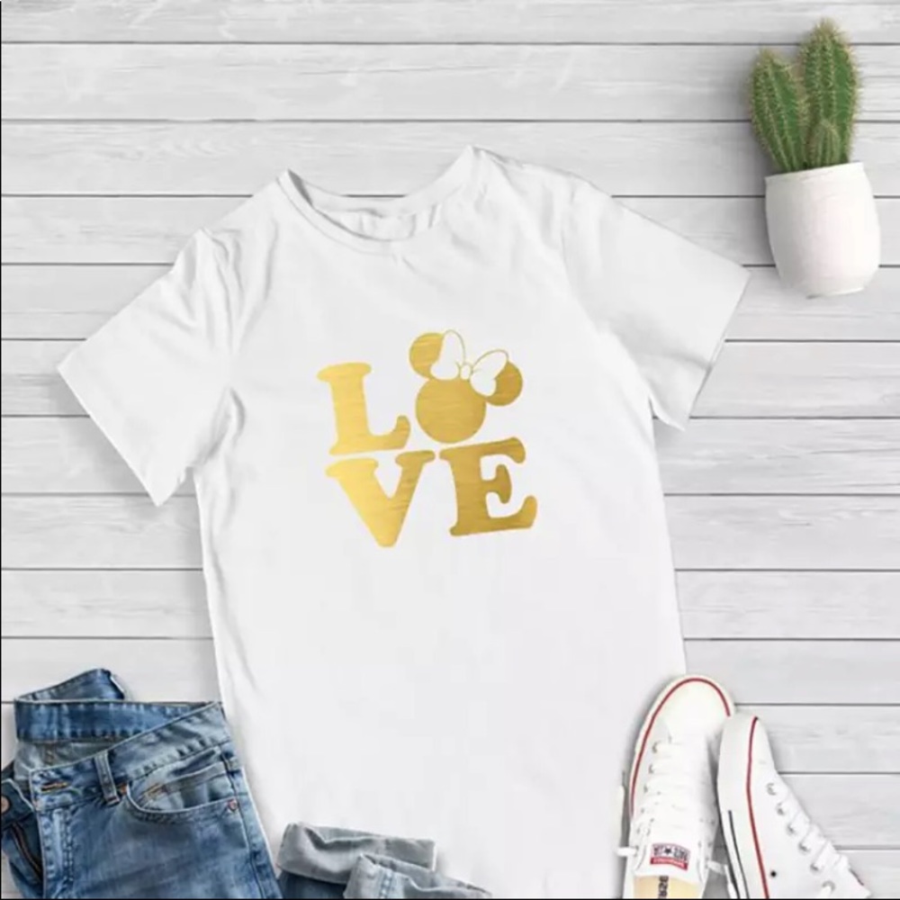 Disney love graphic t